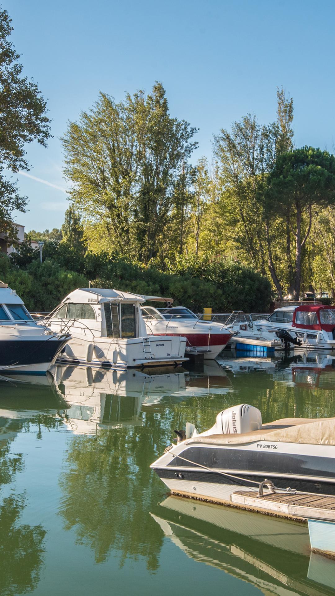 Le Port de Saint-Cyprien - Office de Tourisme de Saint-Cyprien